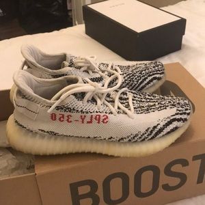 350 Yeezy Boost zebras women size 7.5 men 6.5